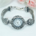La plus populaire Vintage Fashion Beautiful Alloy Wrist Watch For Women B027